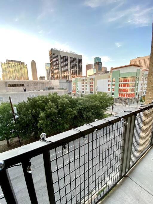 Luxury Apartment With King Bed And Pool And Free Parking 4 Houston Extérieur photo