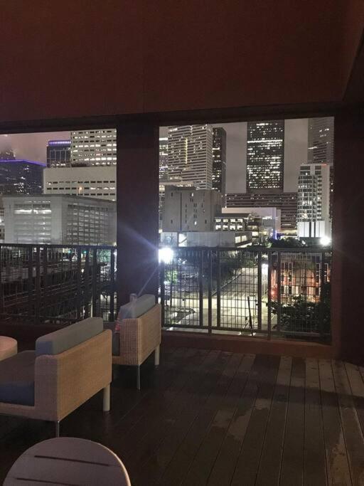 Luxury Apartment With King Bed And Pool And Free Parking 4 Houston Extérieur photo