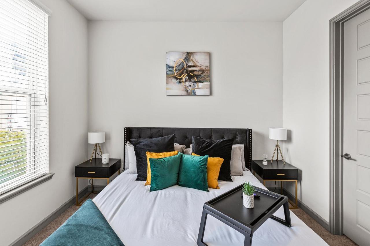 Luxury Apartment With King Bed And Pool And Free Parking 4 Houston Extérieur photo